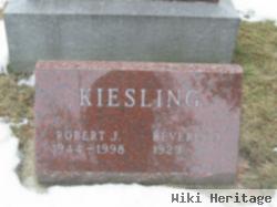 Robert J Kiesling