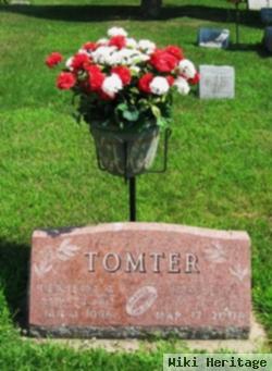 Hensel J Tomter