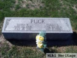 Harold E Puck