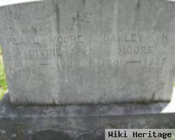Oakley Homer "oak" Moore