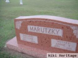 Annie T Marutzky