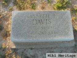 Nannette F Davis