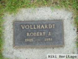 Robert J Vollhardt