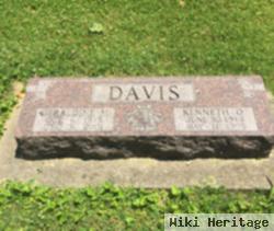 Kenneth O Davis