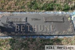 Floyd D Bethune