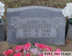 Linda M Singleterry