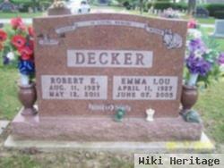 Robert E Decker