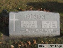 Lester E Olson