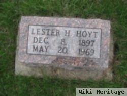 Lester Hoyt