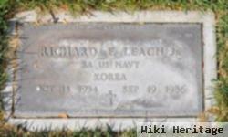 Richard E Leach, Jr