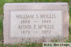 William S Hollis