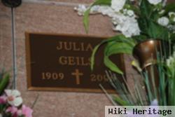 Julia Geils