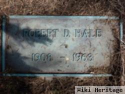 Robert D Hale