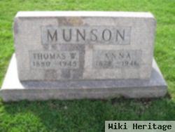 Thomas W Munson