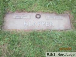 Russell E Klapper