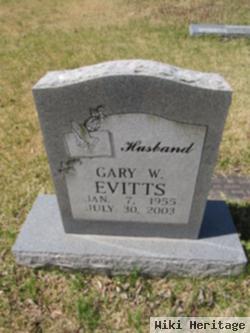 Gary W Evitts