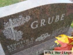 Kenneth D Grube