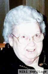 Vivian Joyce "joyce" Smith Wymore