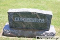 Eugene L Kloepping