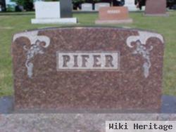 Leroy Pifer