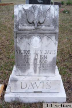 Victor Leon Davis