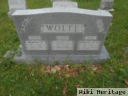 Howard R Wolfe, Sr