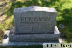 George R Huntsman