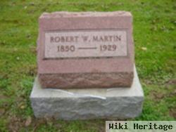 Robert W Martin