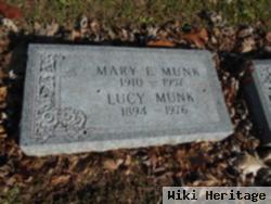 Mary E Munk