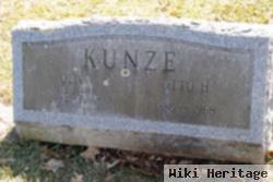 Otto H Kunze