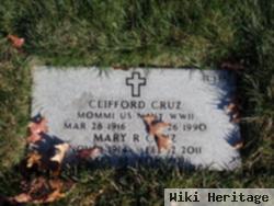 Clifford Cruz
