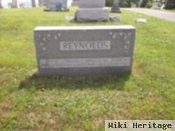 Ray E Reynolds