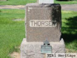 Robert T Thorsen