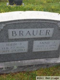 Annie J Brauer