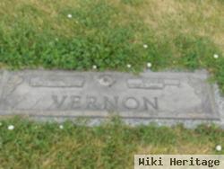 Richard W Vernon