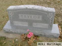 Ruth L Taylor