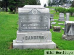 Lee Hart Sanders