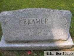 Ray W Reamer