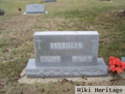 Ruth M Dreyer Luedtke