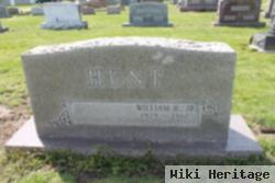 William B Hunt, Jr