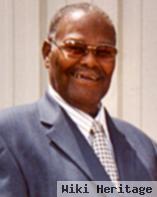 Robert M Smith, Sr