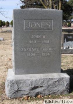 Margaret A Macanulty Jones