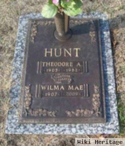 Wilma Mae Hunt