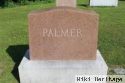 Carlos B Palmer