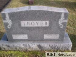 Loris Clair Troyer