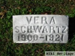 Vera Schwartz