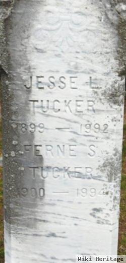 Jesse L Tucker