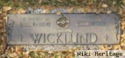 Vivian G Wicklund