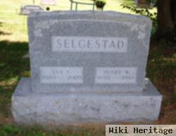 Henry W Selgestad