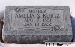 Amelia Schmidt Kurtz